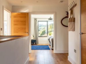 Modern 5 Bedroom Home With Garden Panoramic Views