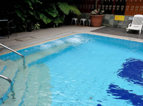 VIP Hotel (SG Clean Certified)