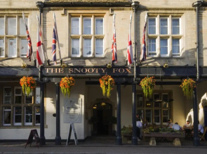 The Snooty Fox