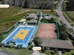Térreo Espaçoso Na Praia Do Cumbuco Por Tactu