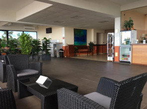 Tahiti Airport Motel