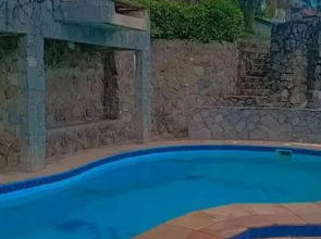 Casa Duplex,Mobiliada com Piscina e Salão de jogos,Praia de Arraial do Cabo praia 300m