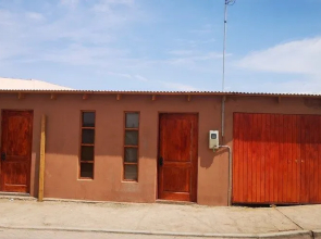 Yaalir Reys Guest House