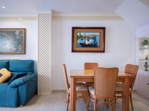 At147 Mediterrani