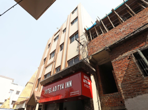 Oyo Flagship 30922 Hotel Aditya Inn