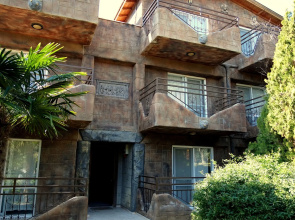 Babylon Gardens Apart Hotel