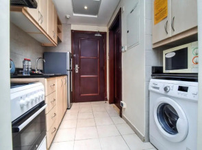 Parkside Suites Hotel Apartment