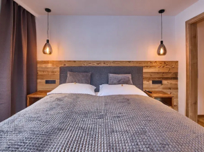 Apartment Westside Top 9