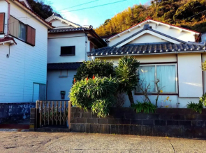 Izu Hokkawa Seaside Guesthouse 伊豆北川の家