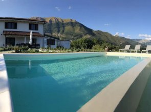Holiday Home in Tuscany With Pool & Views