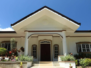 Guindulman Bay Tourist Inn