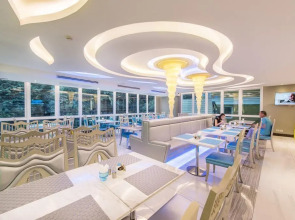 Le Tada Parkview Hotel