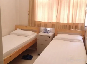 Leader Guesthouse