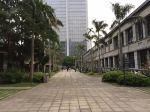 Dongqu Light Inn