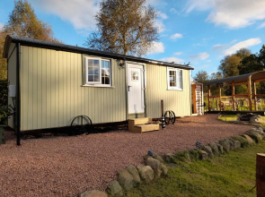 Sunset View Shepherds Hut