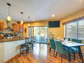 Idyllic Somerset Condo: Ski, Hike & Relax!
