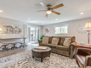 Dog-friendly Ranch Retreat ~ 5 Mi to Denver!