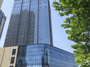 Iv International Hotel