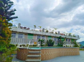 26 GARDEN Deck with a VIEW