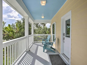 Modern Waveland Home w/ Deck, Walk to Beach!