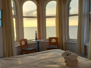 Bowie's Lodge