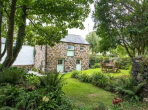 James' Cottage