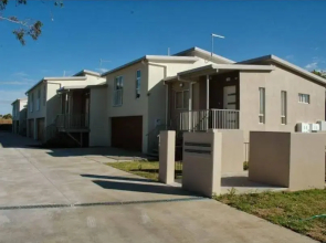 Executive Oasis Narrabri Apartments