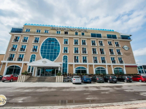 Paris Park Hotel
