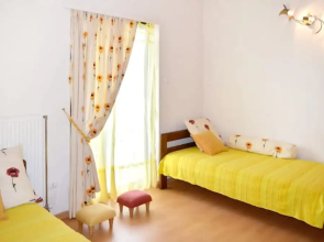 Villa With 4 Bedrooms in Karistos, With Wonderful sea View, Enclosed Garden and Wifi - 10 m From the