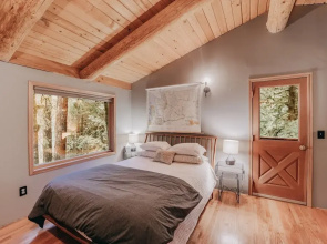 81sl - Hot Tub - Wifi - Pets Ok - Sleeps 4