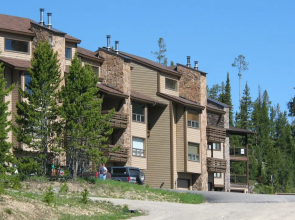 Beaverhead Condos at Big Sky Resort