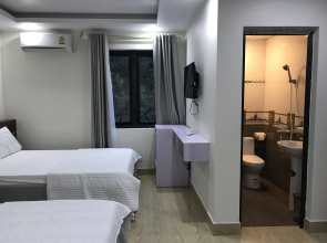 Cong Khanh Hotel