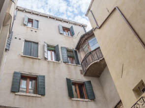 Riva Palace Apartments