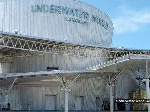 ZEN Rooms Four F Motel