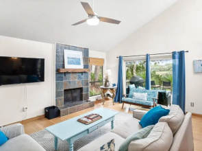 860 Sabal Ct
