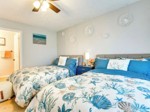 Condo w/ Pool & Hot Tub in Aberdeen Golf Villas!