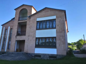 Luse Guest House