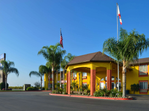 Americas Best Value Inn & Suites Madera
