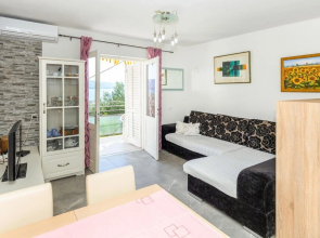 Nice Home in Komarna With Wifi and 2 Bedrooms
