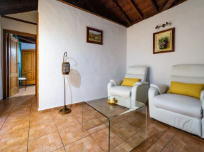 Casa Rural La Capellana by Isla Bonita