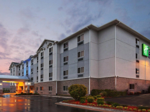 Holiday Inn Express & Suites Glenpool-Tulsa South by IHG