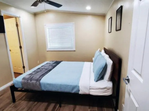 2705 Phoenix