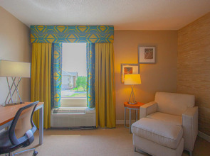 Quality Inn & Suites Montebello - Los Angeles