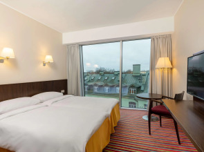 Отель Park Inn by Radisson Meriton Conference & Spa Tallinn