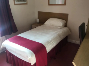 Holly Trees Hotel