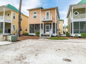 Living It Up 12B - 3 Br Condo