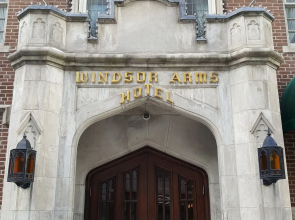 Windsor Arms Hotel