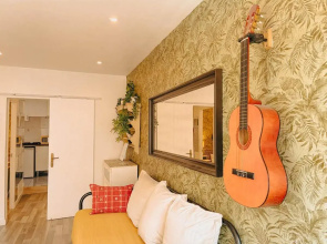 Charming Local Flat Near Sao Bento Palace