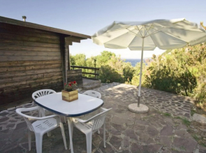 Seccione Chalet 1 Finnish pine cottage with outdoor area overlooking the sea-CHALET SECCIONE 1