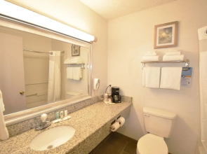 Quality Inn & Suites North